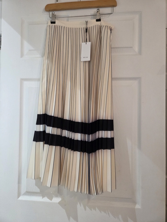 Reiss Dresses & Skirts - Reiss Cream Midi Pleated Skirt with Black Banding
